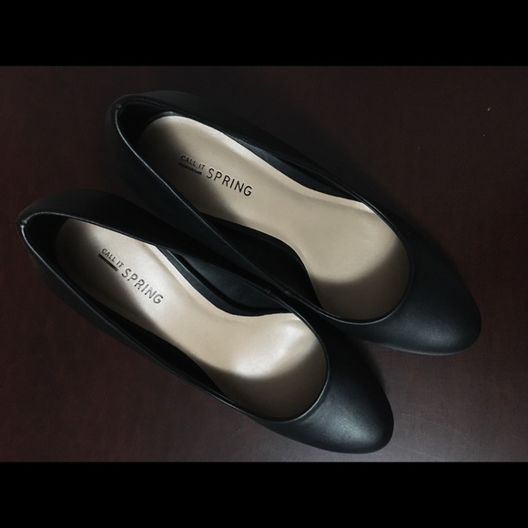 Call It Spring Round Toe Heels - Black - Picture 4 of 6